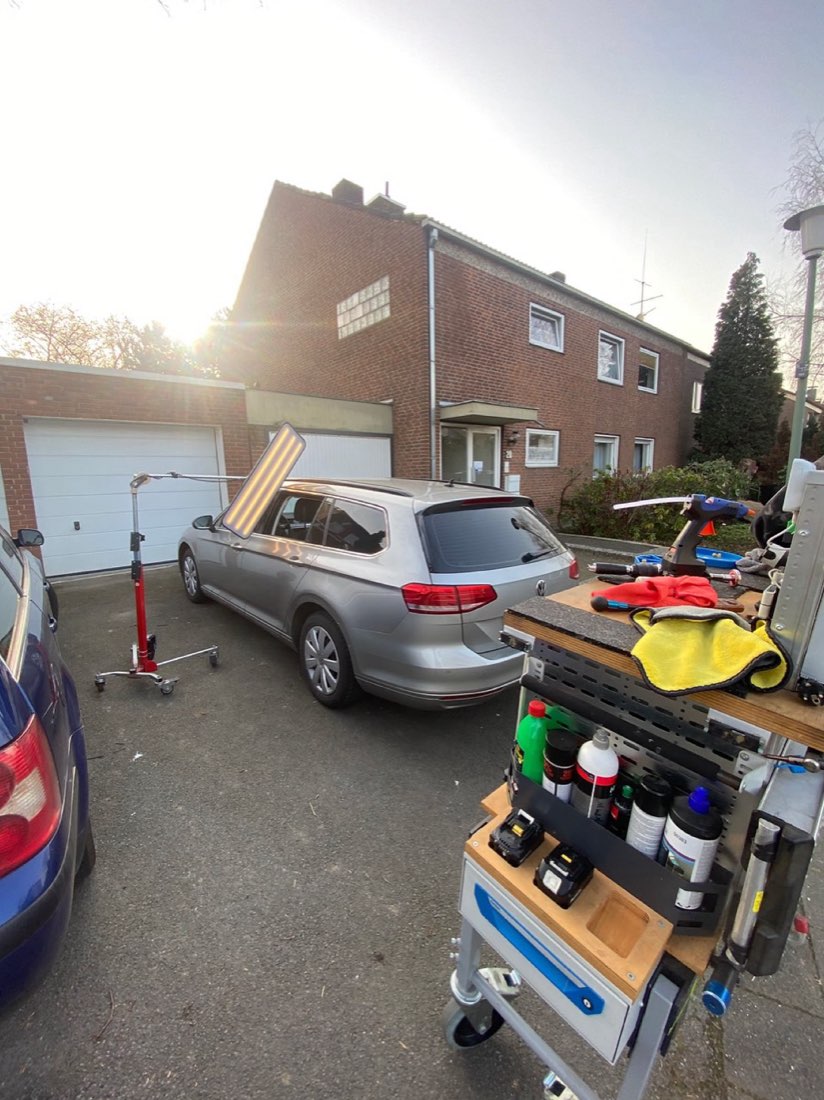 Dellenentfernung im Smart-Repair Verfahren &ndash; Auto-Bender